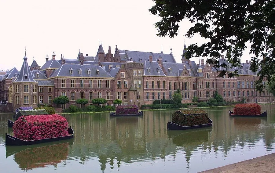 Управляващите в Холандия загубиха вота