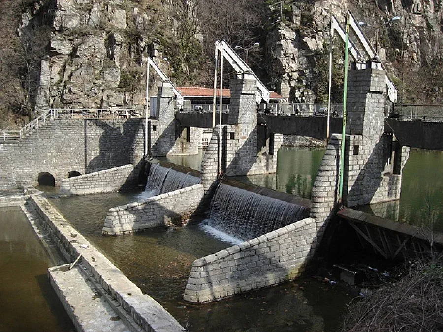 Студенти ще разгледат минивец