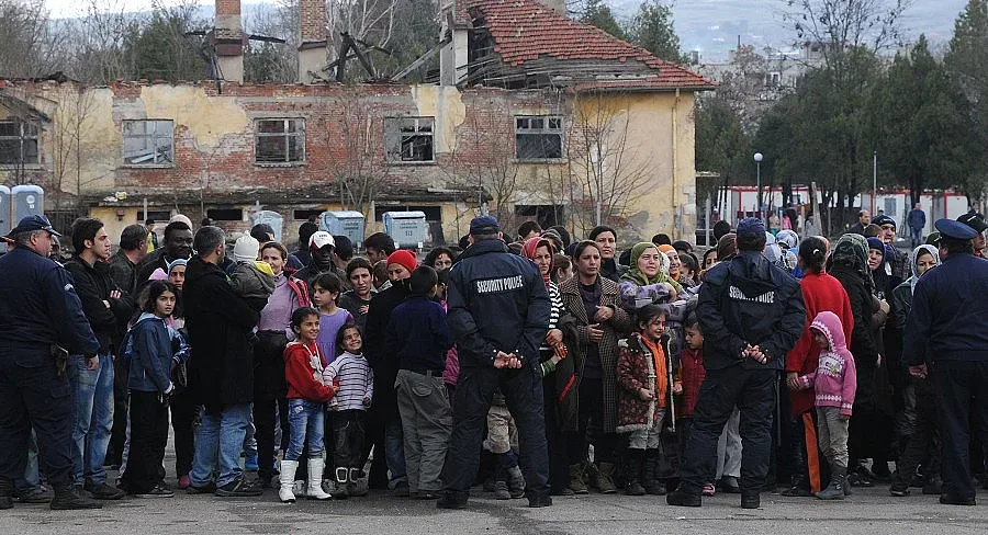 Плащат на бежанците ден преди Новата им година