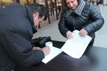 Събраха близо 20 000 подписа заради орязани проекти