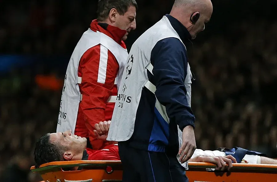 Контузията на Ван Перси не е тежка