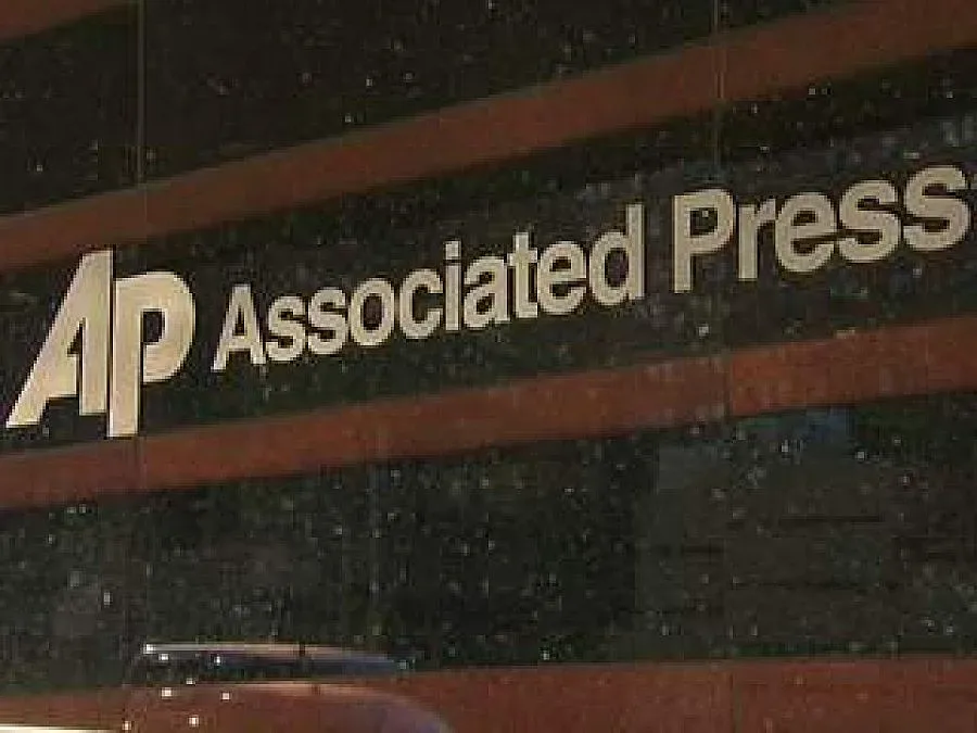 АП вече не счита Крим за част от Украйна