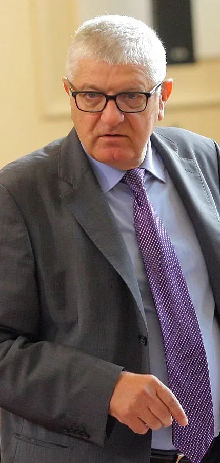 Петър Кънев: Няма да наливаме пари във фалирали фирми