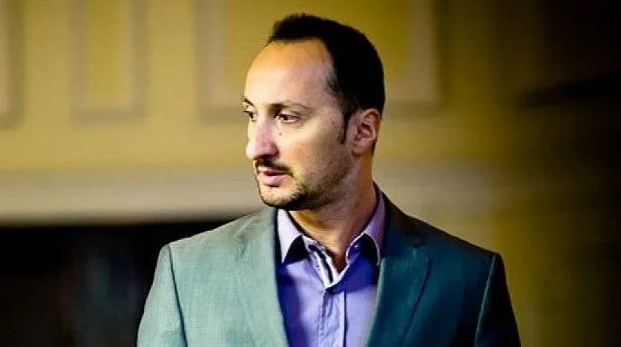 Топалов пусна водата на Крамник