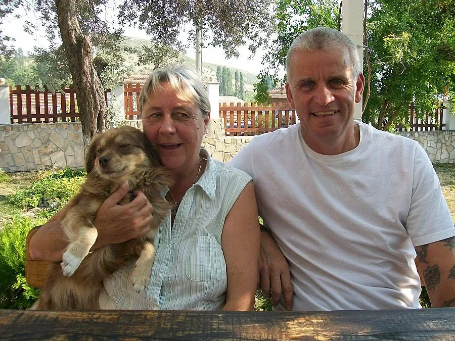 Англичани майсторят вино по рецепта на свещеник