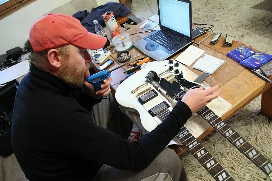 D2 записват в покои на Тато