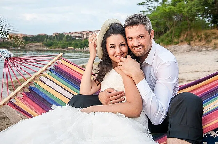 Крият как се е нарязал Иван