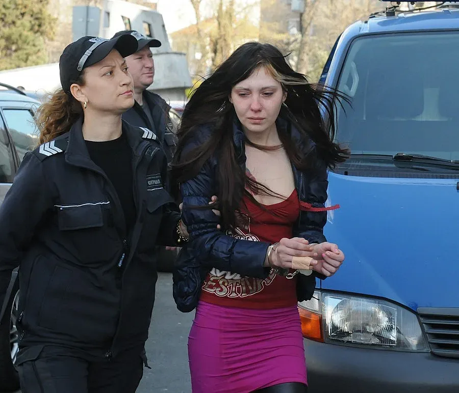 Петя, намушкала 7 пъти поляка Станислав, е психично болна