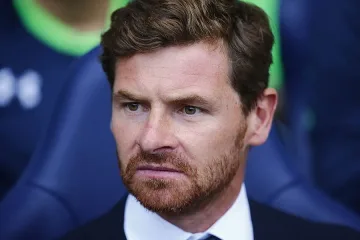 Вилаш-Боаш поема Зенит, Спалети преговаря с Тотнъм 