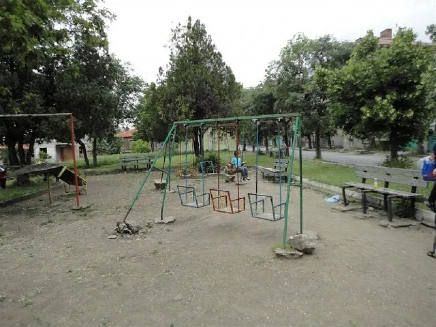 Детските площадки в Силистра са опасни, установи проверка