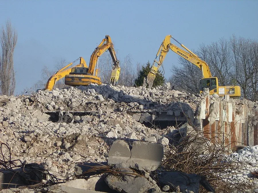 Вадят "Диамант" от пепелта