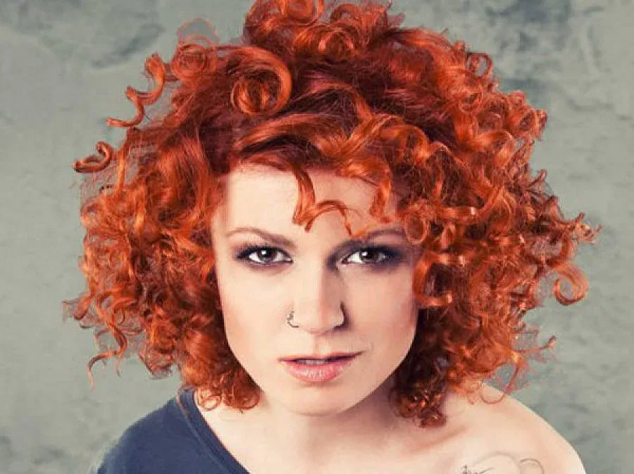 Люси Дяковска станала жертва на изнасилвач