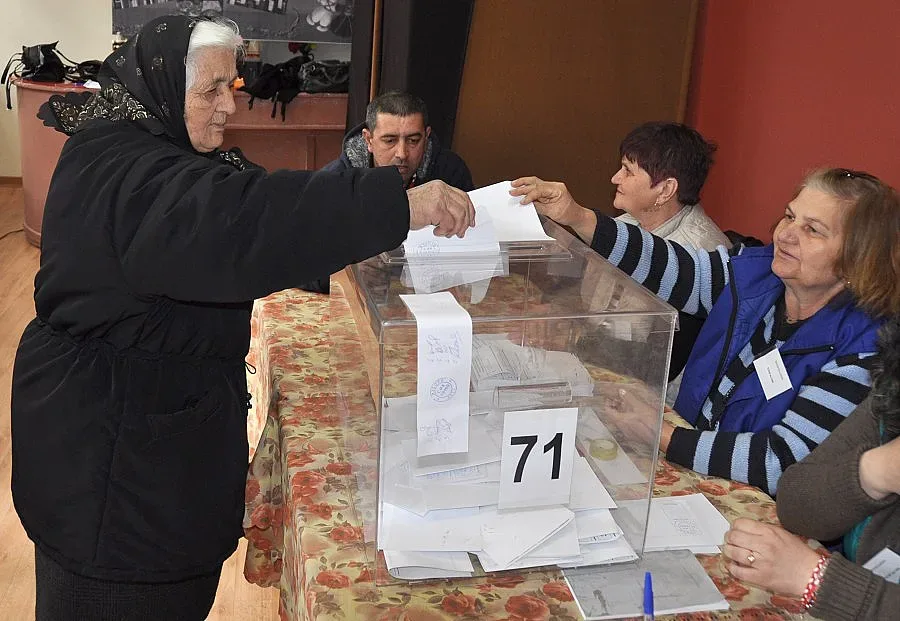 Половината от Избирателите в Сталево гласуваха за кмет