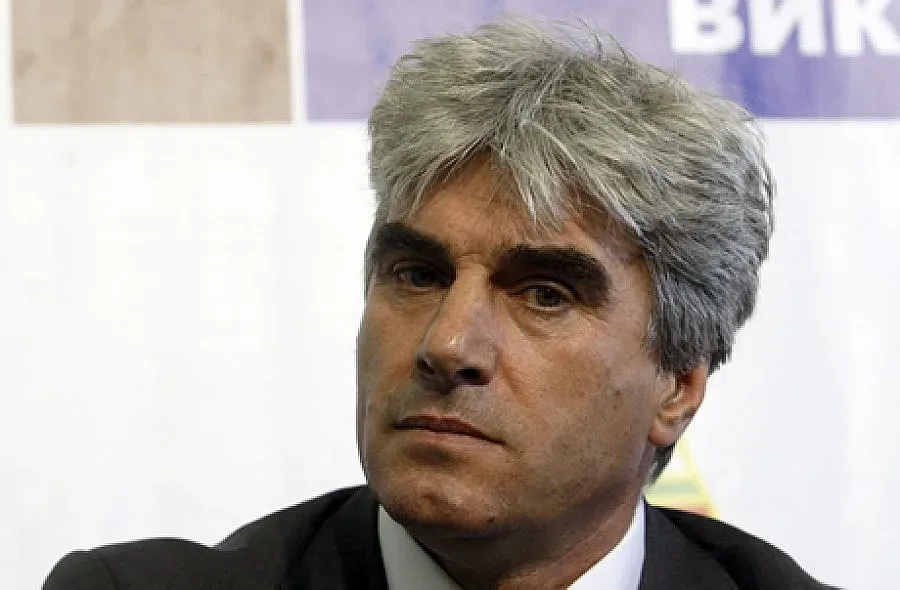 "Лудогорец" повишава Мето Томанов