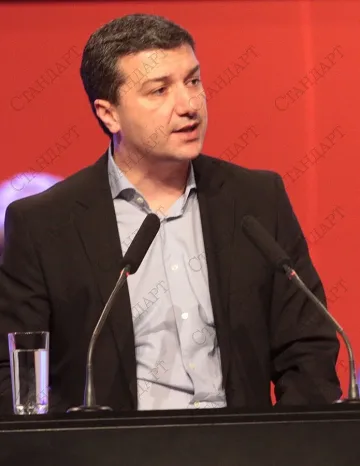 Стойнев: Кризата в Украйна спира преговорите ни за руския газ