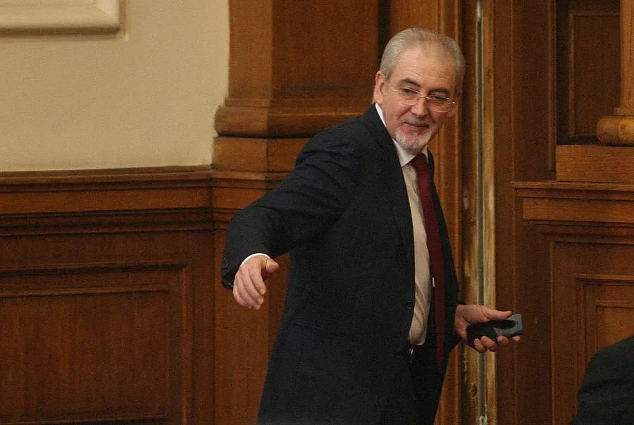 Местан: Пускането на Октай е гавра