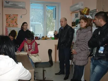 Бъдещи педагози гостуваха на социален център