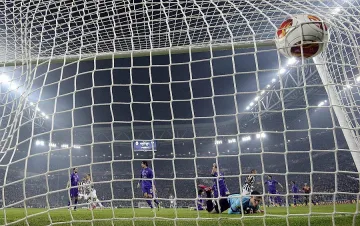 ВИДЕО: Марио Гомес наказа Ювентус