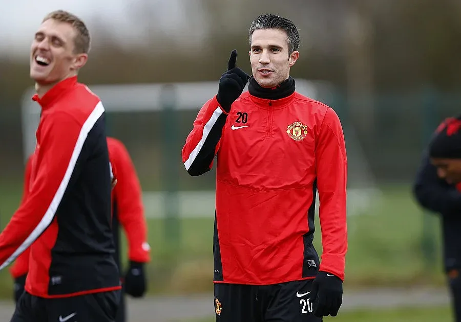 Ван Перси иска нов договор с Юнайтед