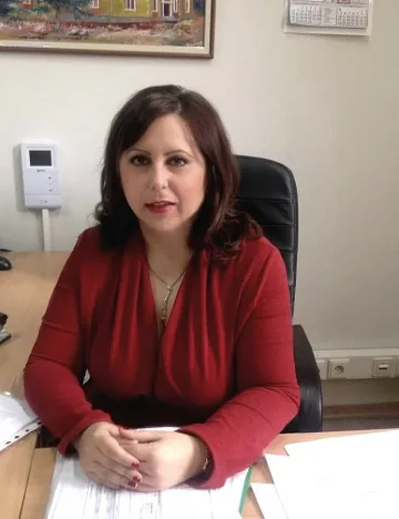  Студентка на министъра реанимира земеделието