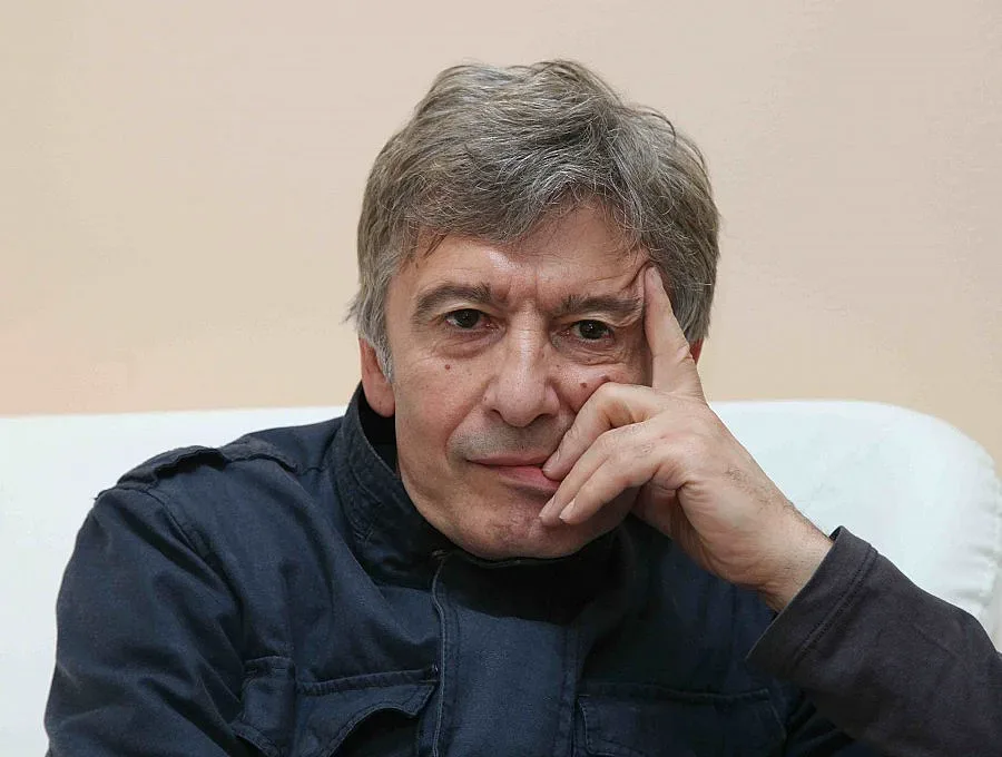 Ириней Константинов: Славата е целувката на Бога