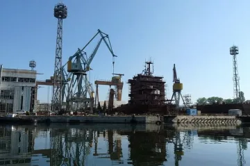 Разпродават на търг "Бургаски корабостроителници"