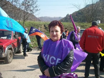 Протестират служителите на "Напоителни системи"