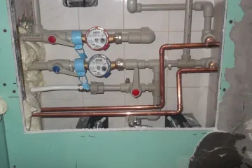 В Добрич ще изнасят водомерите от апартаментите в общи табла