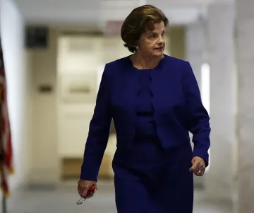 Сенатът в САЩ обвини в шпионаж ЦРУ