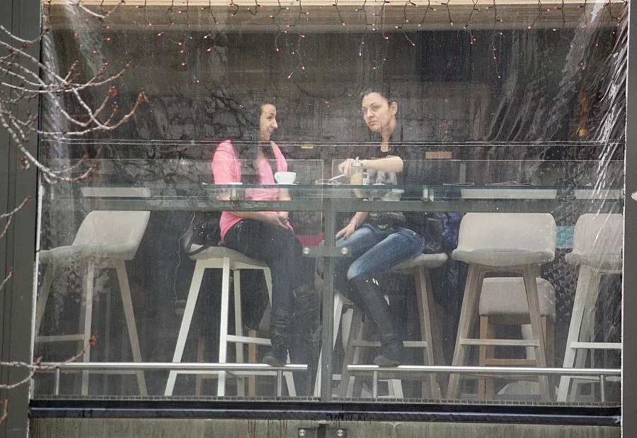 Кръчмари плашат с Майдан за цигарите