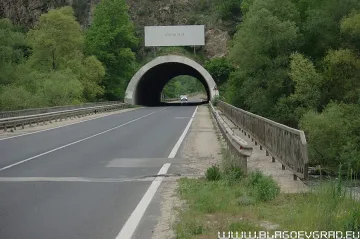 Шофьори се потрошиха на пътя за Гърция