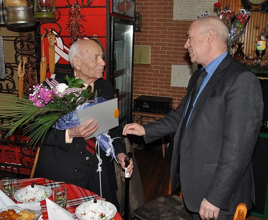 Столетник пие по чаша пелин на ден