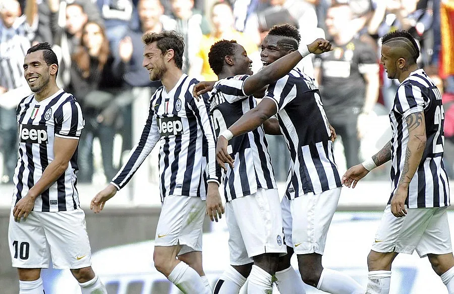 "Рома" развя бялото знаме