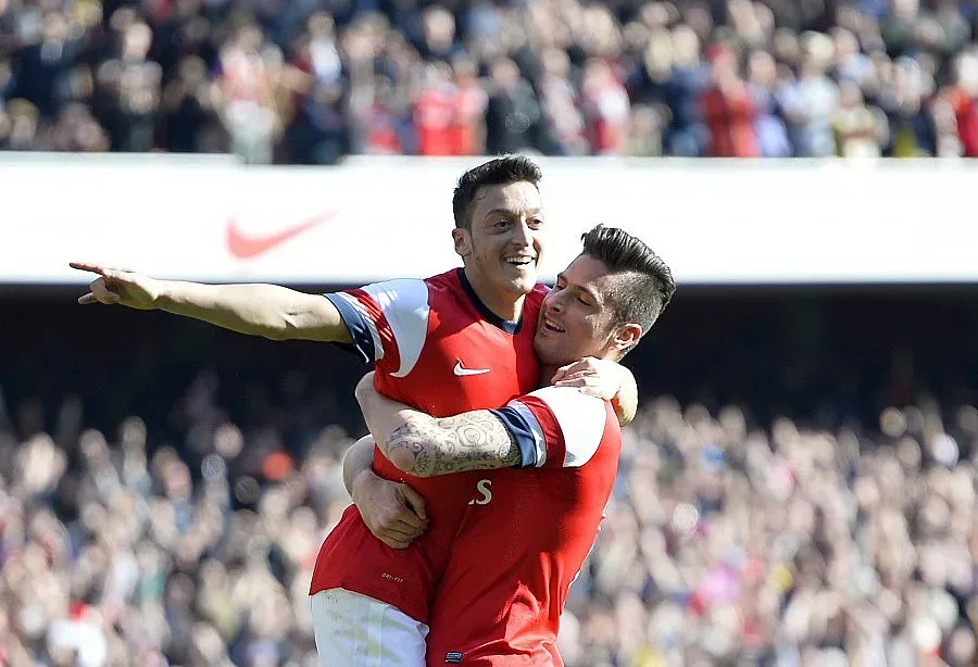 Венгер надъхва Йозил за Байерн