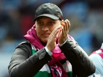 Стилиян Петров отново на терена, вкара и гол 