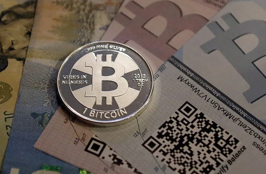 Bitcoin - валута, стока или платежна система