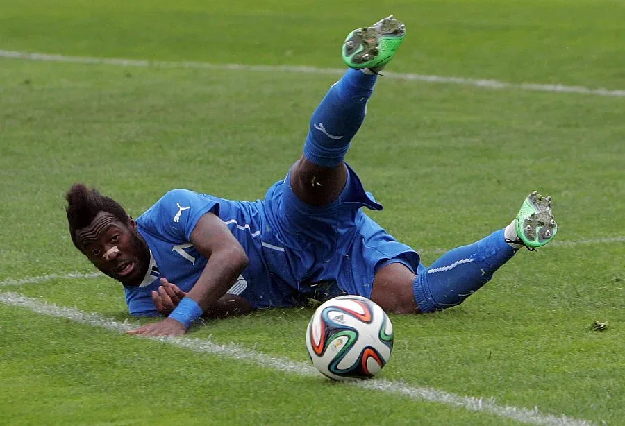 Две патрулки пазят "Левски"