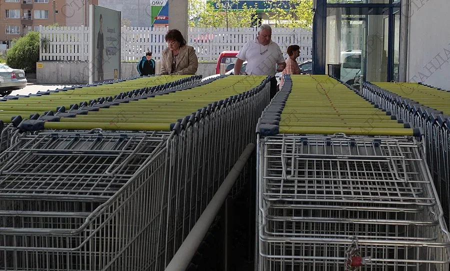 Забраняват такса "щанд" във веригите