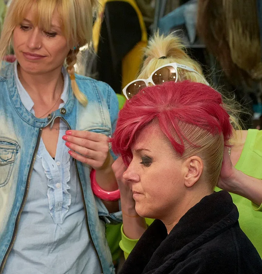 Стиляна дава лице назаем