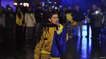 Певицата Руслана с отличие за храброст от Мишел Обама