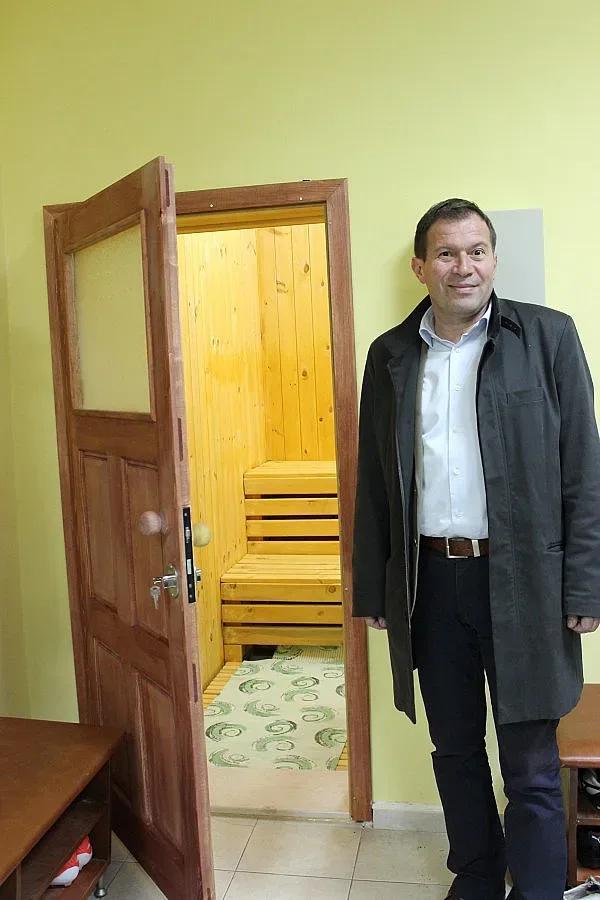 Модерна сауна за лидерите в Югозападна В група