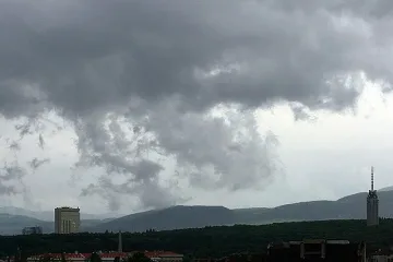 Времето се разделя на две! На места идва дъжд, на други слънце