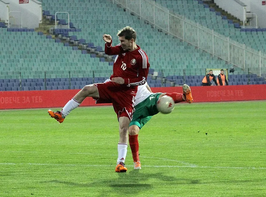 Хлеб: На 32 години гоня последния влак