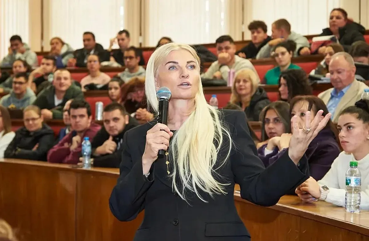 Огромна промяна с шеф Силвена Роу! Изненадата /СНИМКИ/