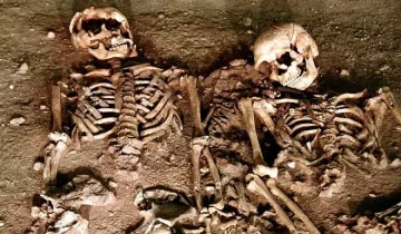 Колесницата следва господаря и в смъртта