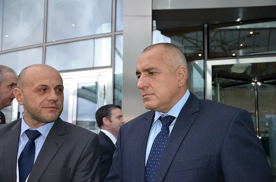 ГЕРБ иска силни кадри в Брюксел и София