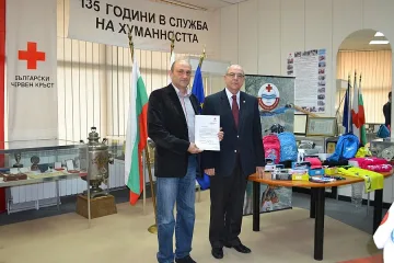 Водноспасителната служба на БЧК получи дарение от SPEEDO