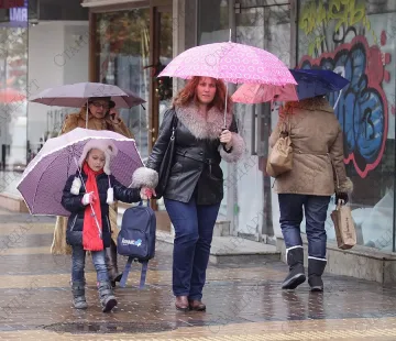 Облаци и валежи през деня