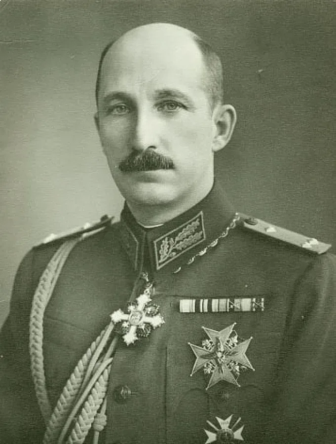 Царят първи гледа филм за цар Борис III