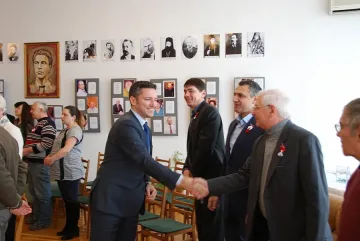 Вигенин: Вярваме, че Украйна ще защити всички малцинства